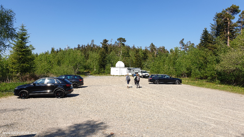 Parkeerplaats richting het observatorium