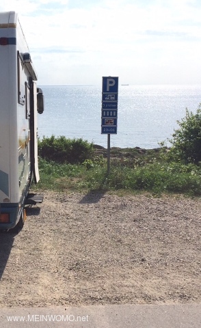  New image with the additional information: Motorhomes from 20. oo -06..  oo clock prohibited.
