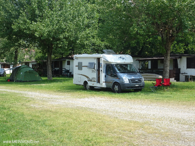  The place is mostly occupied by permanent campers, but it still has places for passers-by on both s ...