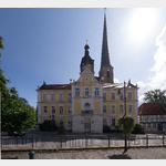 Burg, Rathaus, dahinter die Trme der Oberkirche