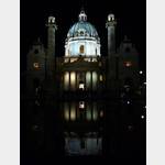 Wien, Karlskirche bei Nacht 1