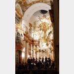 Wien, Karlskirche Innenraum Hier finden in regelmigem Abstand des Abendshchkartige Konzerte statt - z.B. Mozart Reqiem