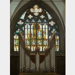 Minoritenkirche Orgel und Kirchenfenster