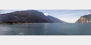 Gardasee zwischen Riva und Torbole - Blick Richtung Sden