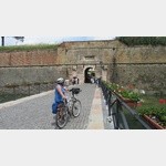 Festung in Peschiera mit der Porta Brescia und dem Fiume Mincio