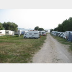 Sonniger Teil des Camps, Pakotane, Kroatien