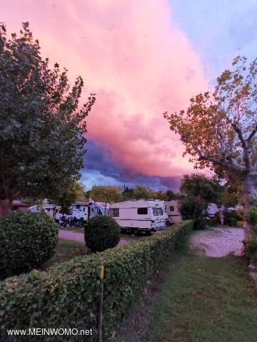 Thunderstorm mood over the campsite