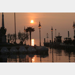 Lazise Hafen, Via Gardesana, 37017 Lazise Provinz Verona, Italien