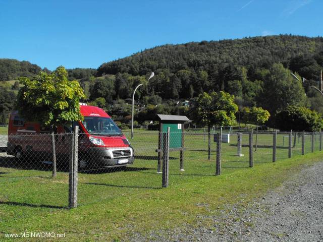 Blick von auen auf Stellplatz