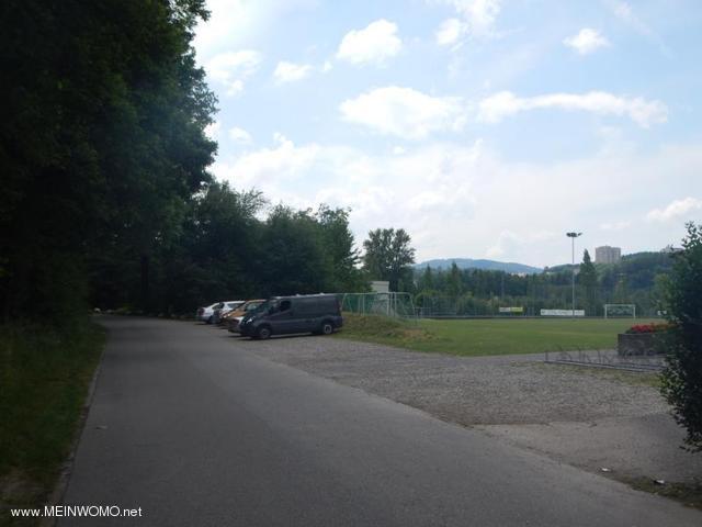  Winznau Eichwaldstrasse naar het voetbalveld