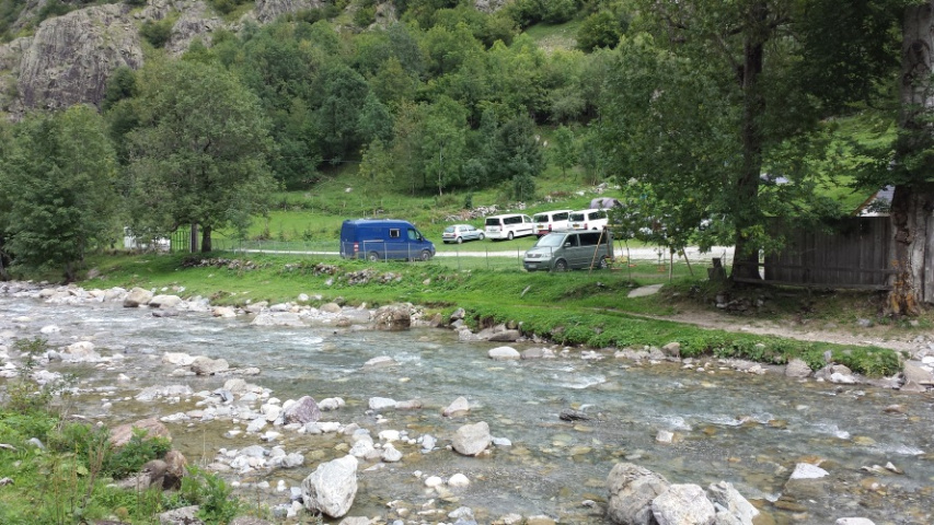  Uitzicht over de omgeving van de camping, kan op de kampeerders staan.