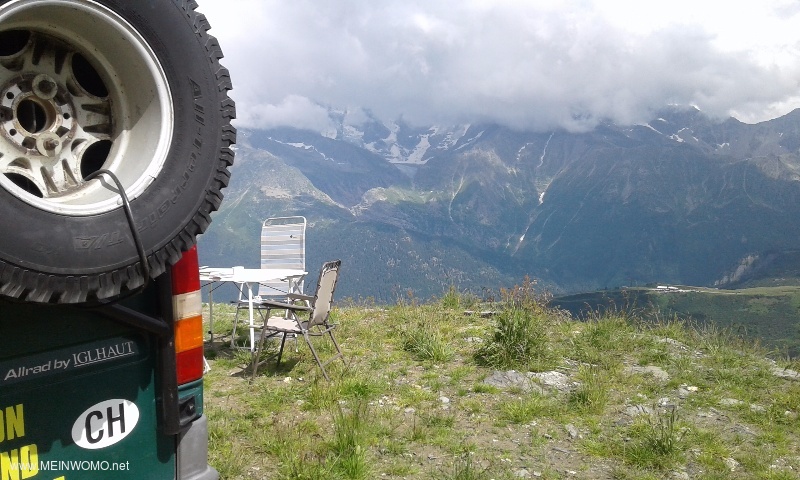  Uitzicht vanaf het veld vanaf de Mont Blanc
