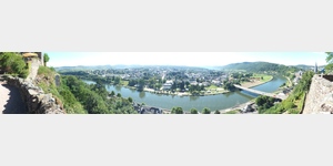 Panorama-Blick von der Saarburg 1-17.8.12-DSCF6475.JPG, Kolpingweg, 54439 Saarburg, Deutschland
