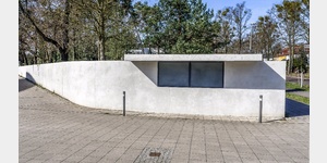 Bauhaus Dessau 03/2017  wer ausser Dessau hat eine Trinkhalle von Mies van der Rohe ?