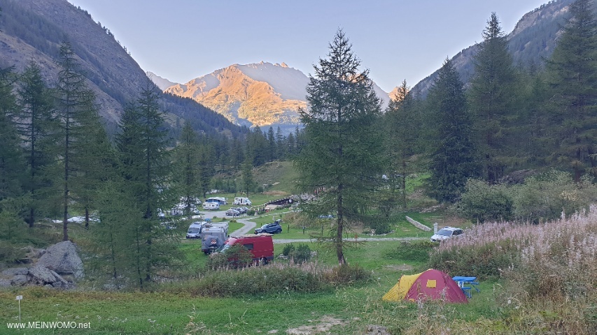 Campingplatz von oberen Bereich 