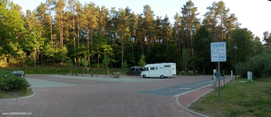 Stellplatz vor dem Campingplatz an den Havelbergen