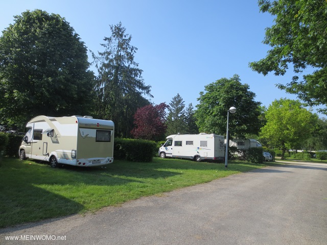  Villars-les-Dombes / Camping Le Nid du Parc in May 2015