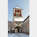 Am Eingang zur Paradiesstrae steht das St.-Martins-Tor (so benannt nach dem Patron der benachbarten Stadtpfarrkirche), heute auch Lindauer Tor genannt.Wangen im Allgu hat eine historische Altstadt mit viel Geschichte und Sehenswrdigkeiten, Paradiesstra