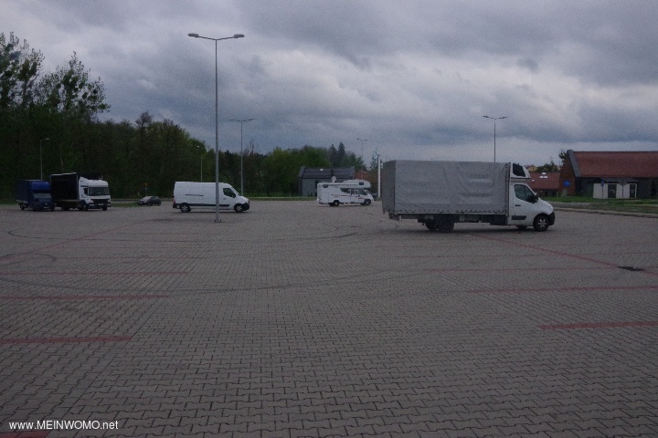  Parking at the Techno-Centrom