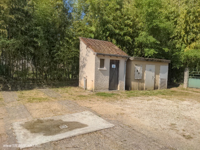 Toilet also on site. 