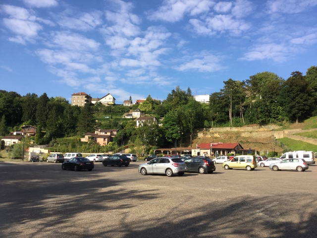 Parkplatz Blick zur Bar Juli 2016
