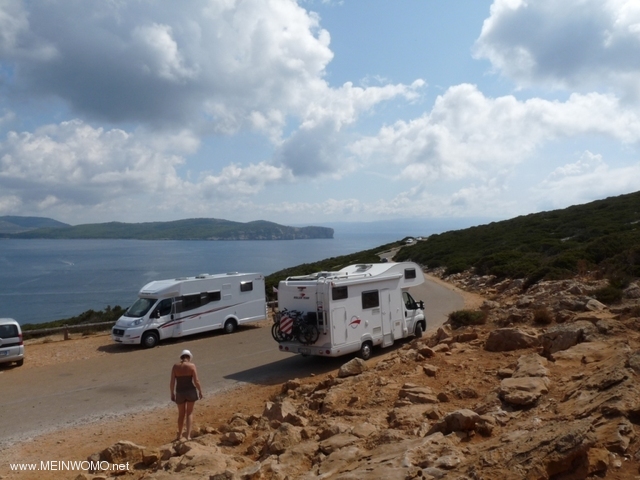  few almost flat (for Ducato Womos it will automatically just ....) parking with magnificent views